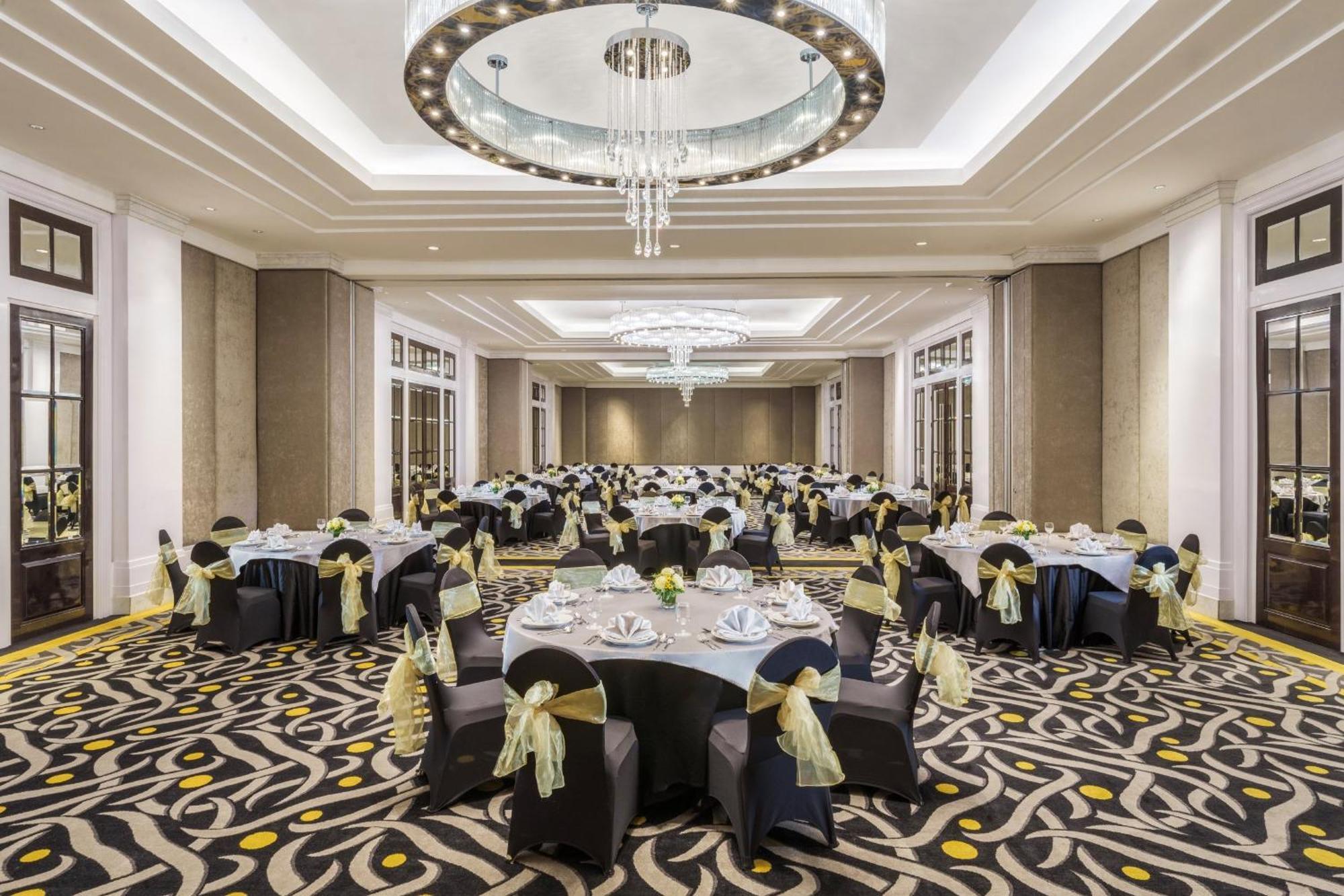 Hotel Ciputra World Surabaya Managed By Swiss-Belhotel International Exterior photo